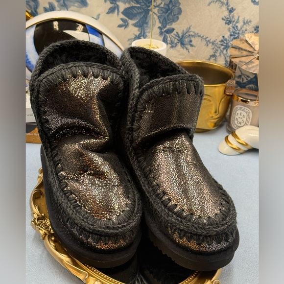 🆕 MOU 🧿 NWOT WOB Metallic Stingray Embossed Black Eskimo 18 Boot, Sz EU 37 - Picture 9 of 13